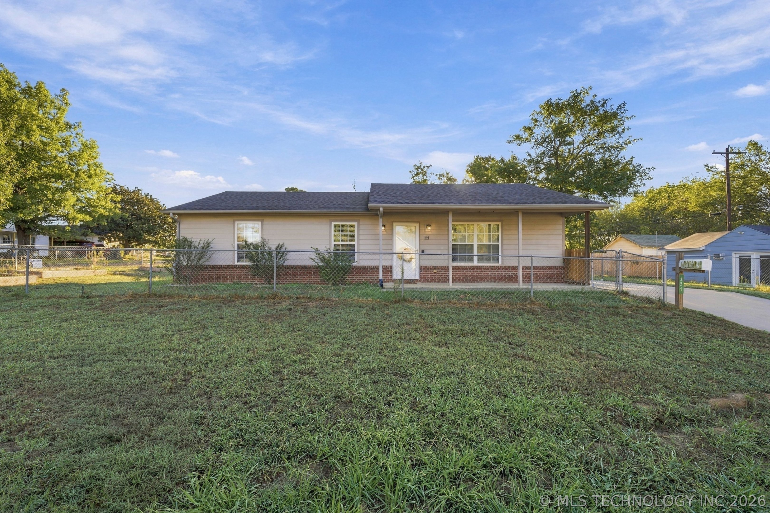 221 N Hickory Street Bristow OK 74010