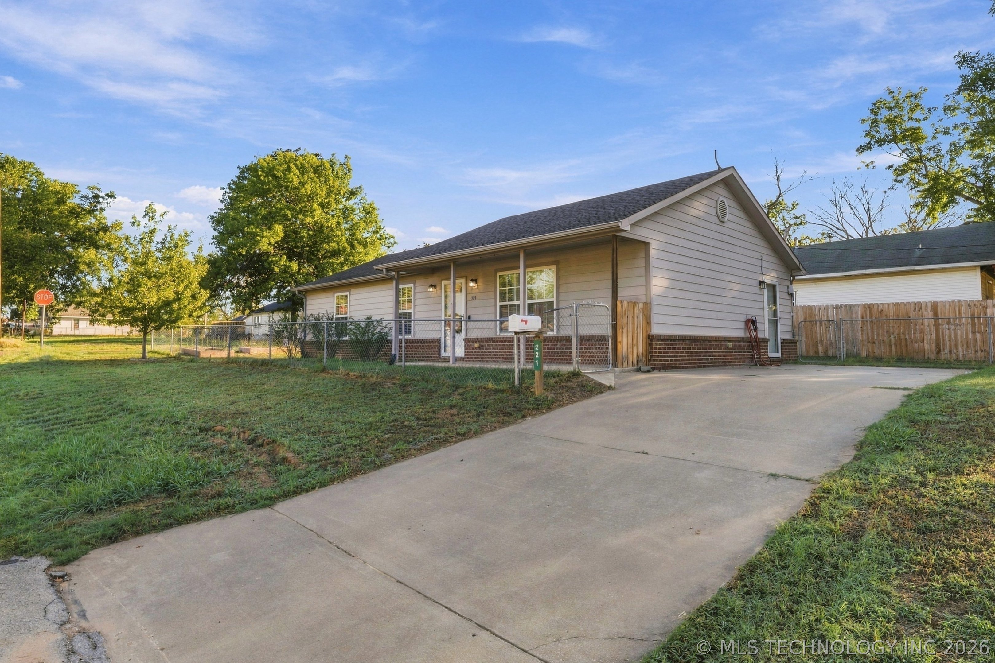 221 N Hickory Street Bristow OK 74010