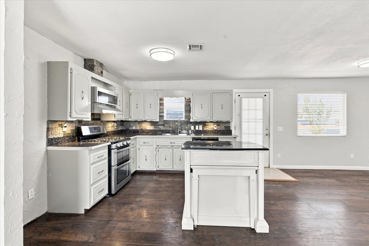 101 N Division Street Asher OK 74826