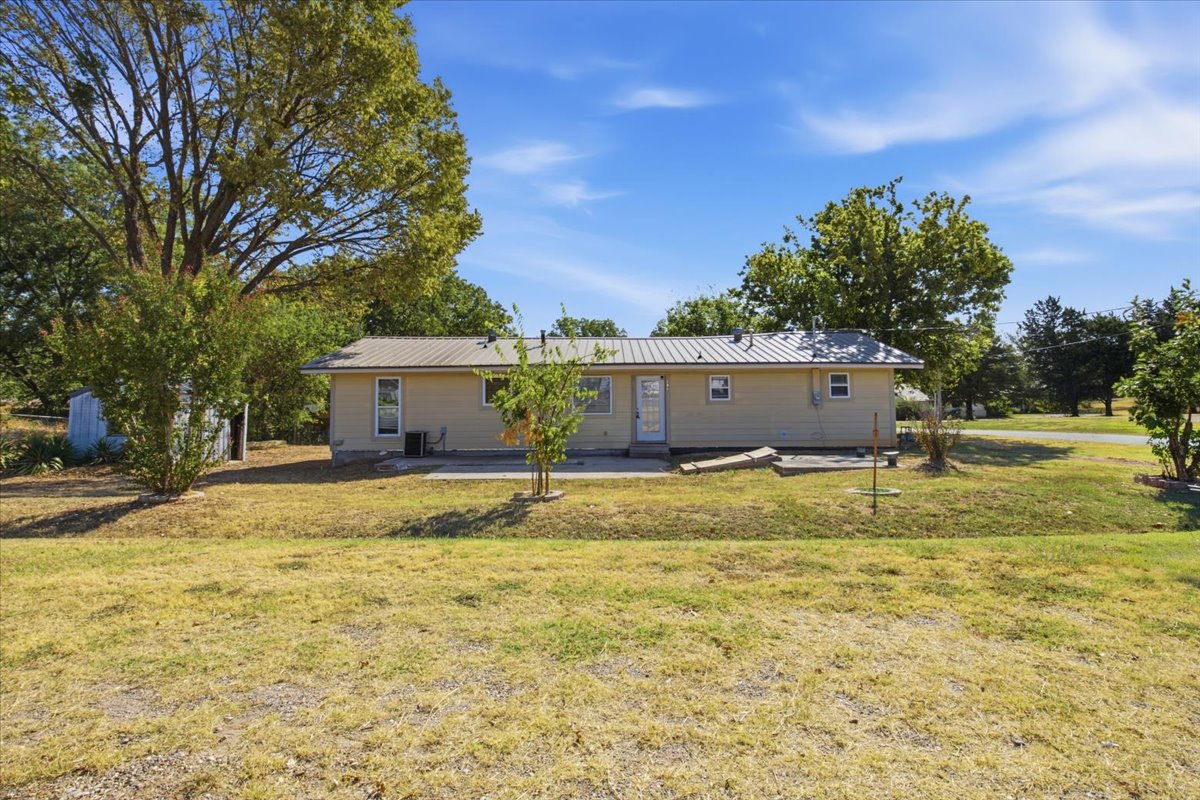 101 N Division Street Asher OK 74826