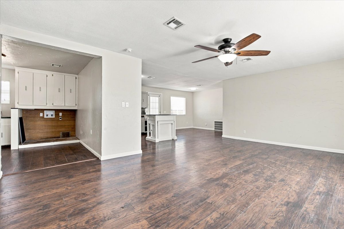 101 N Division Street Asher OK 74826