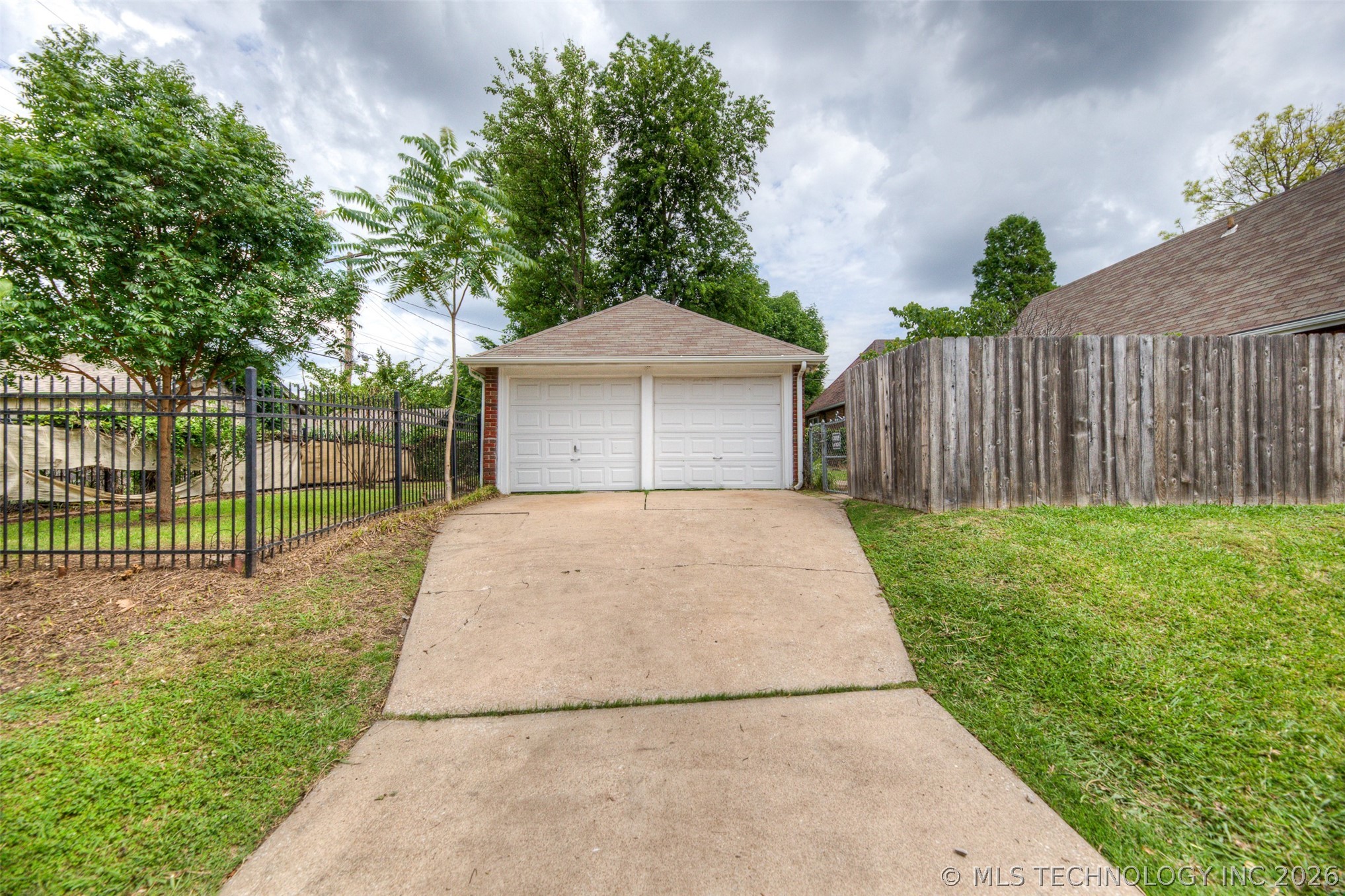1248 S Atlanta Place Tulsa OK 74104