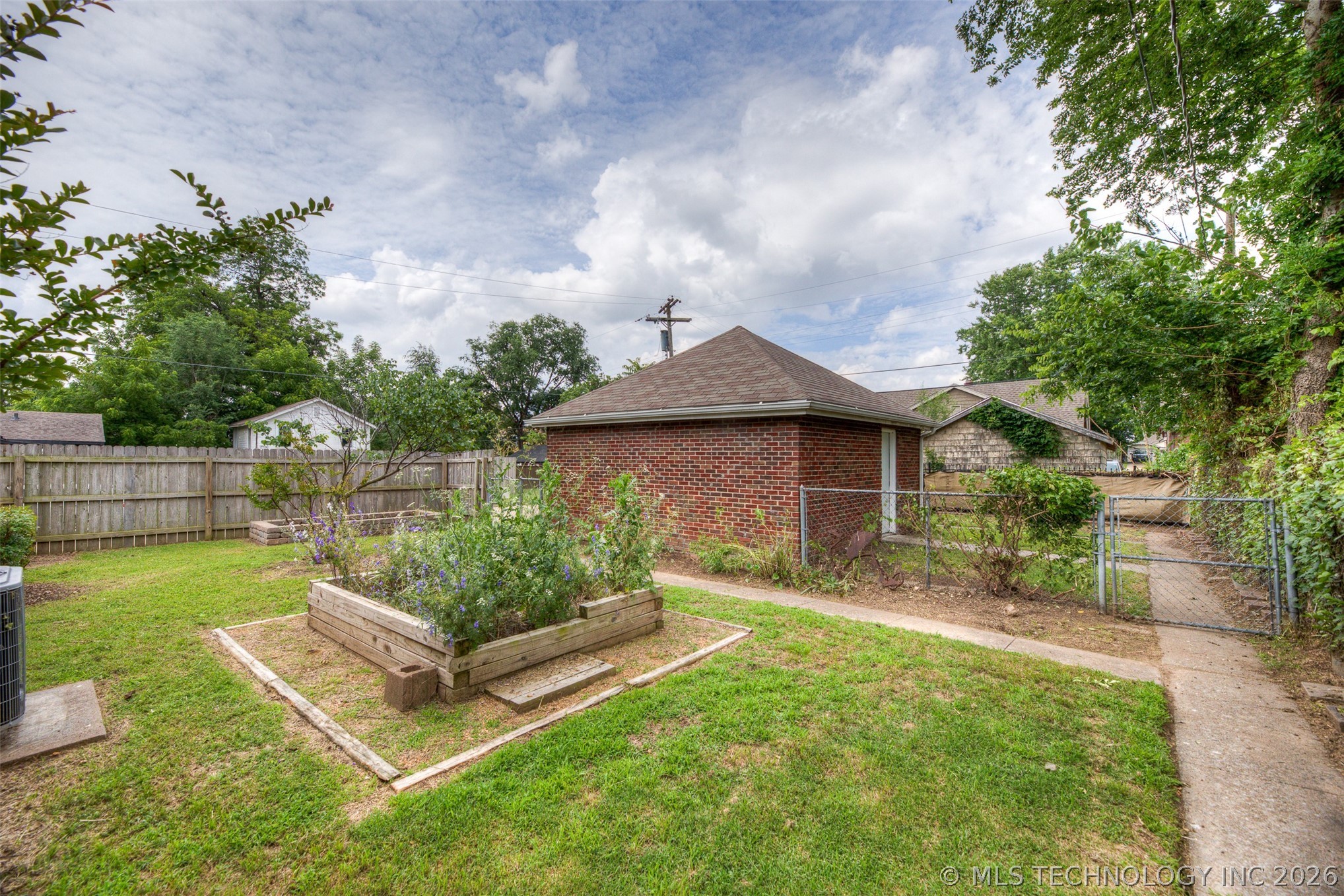 1248 S Atlanta Place Tulsa OK 74104