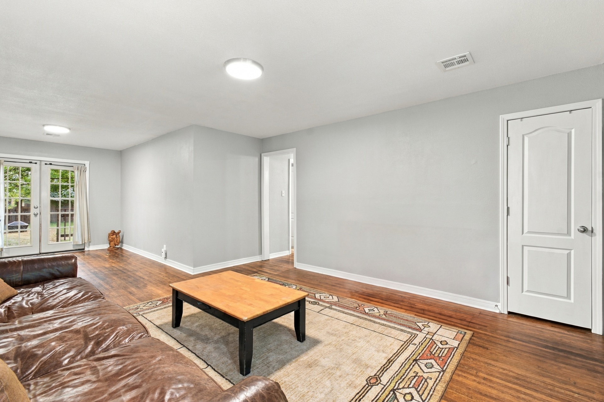 4661 S Rockford Avenue Tulsa OK 74105