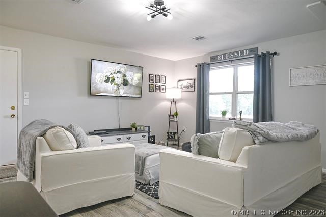 1146 N 4270 Road Hugo OK 74743