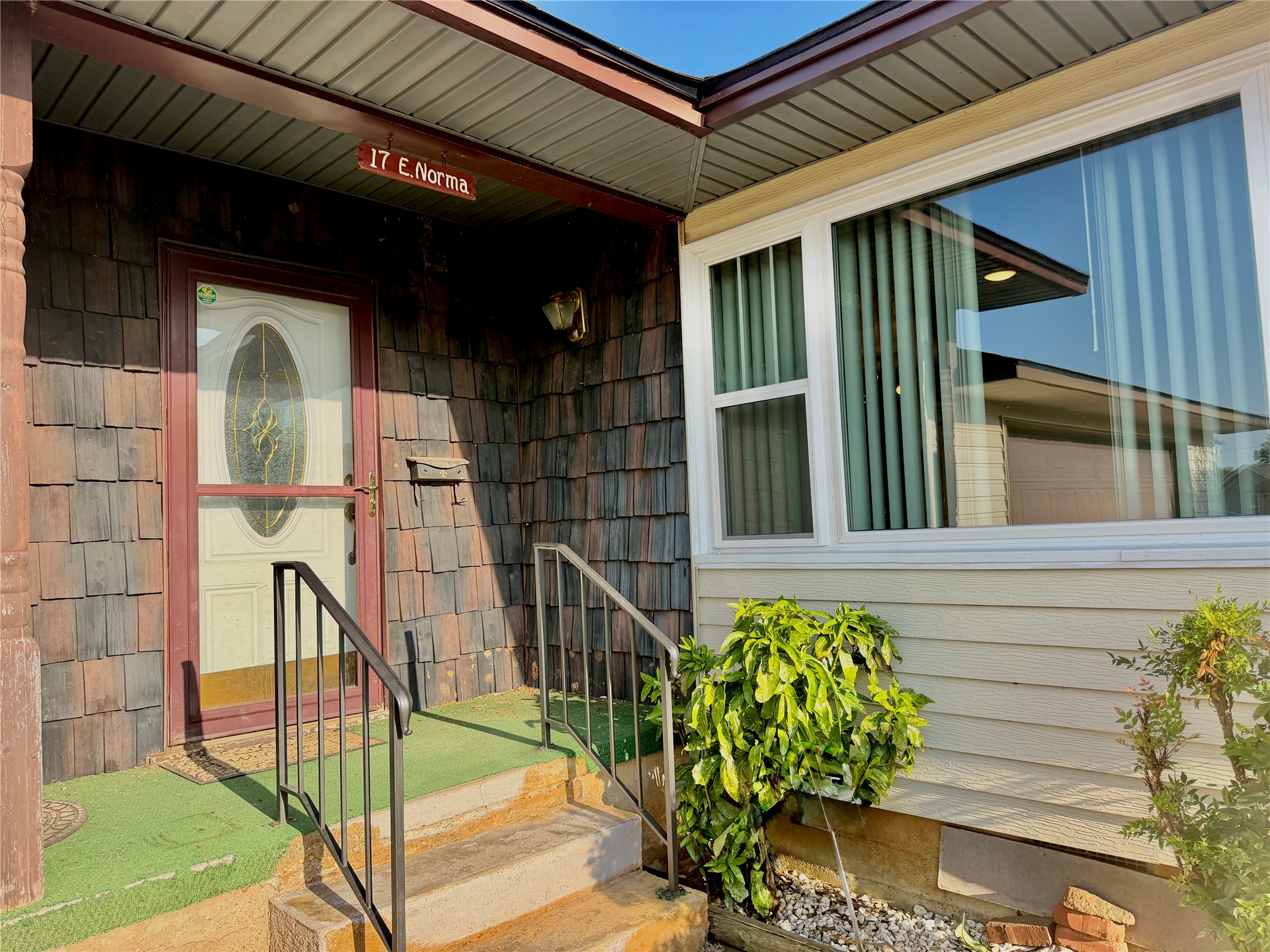 17 E Norma Avenue Sulphur OK 73086