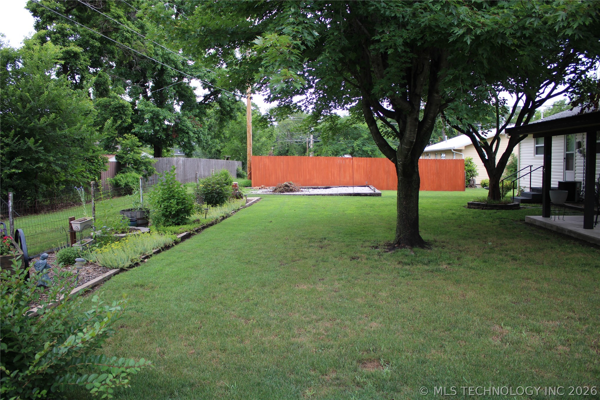 112 N Osage Street Grove OK 74344