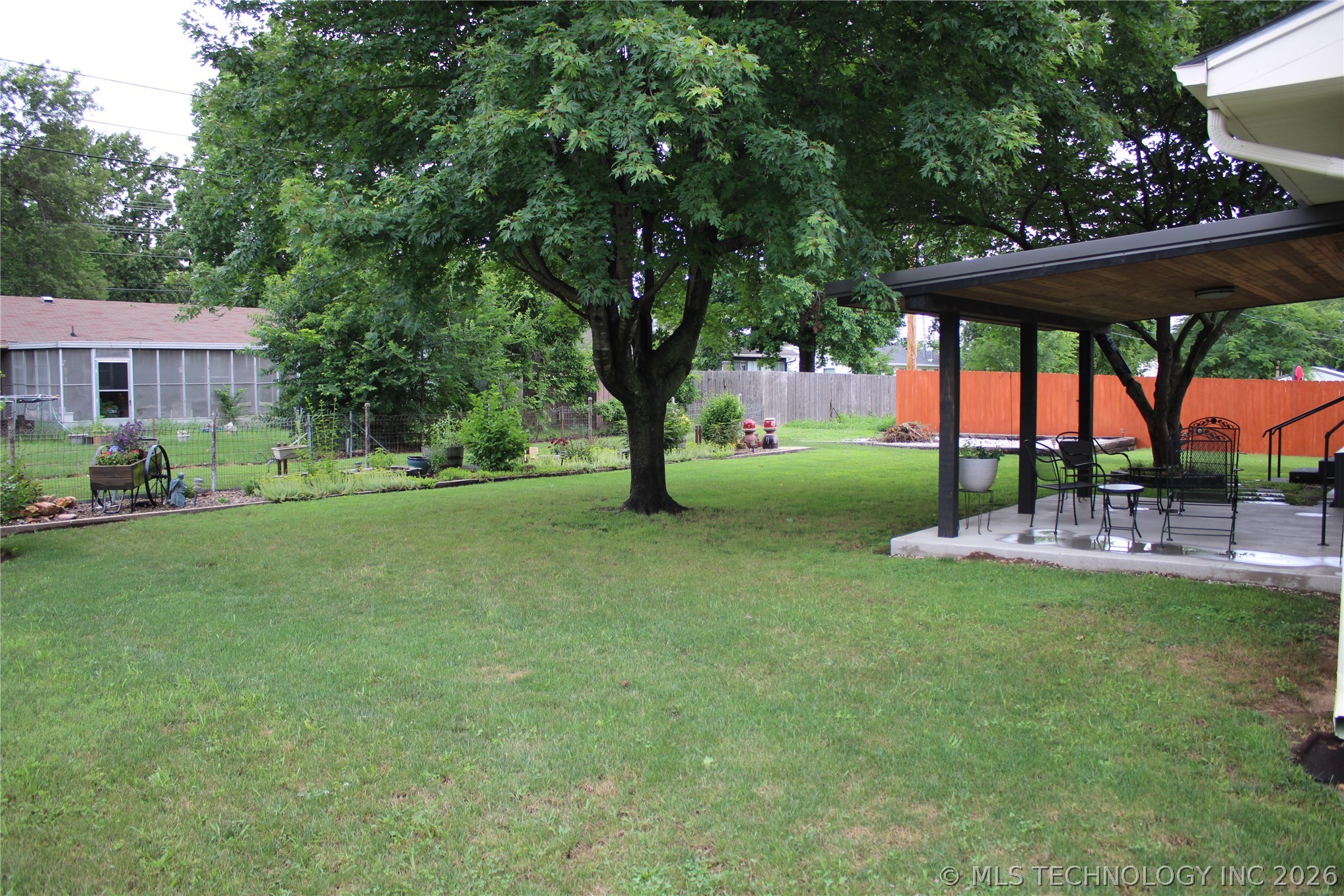 112 N Osage Street Grove OK 74344