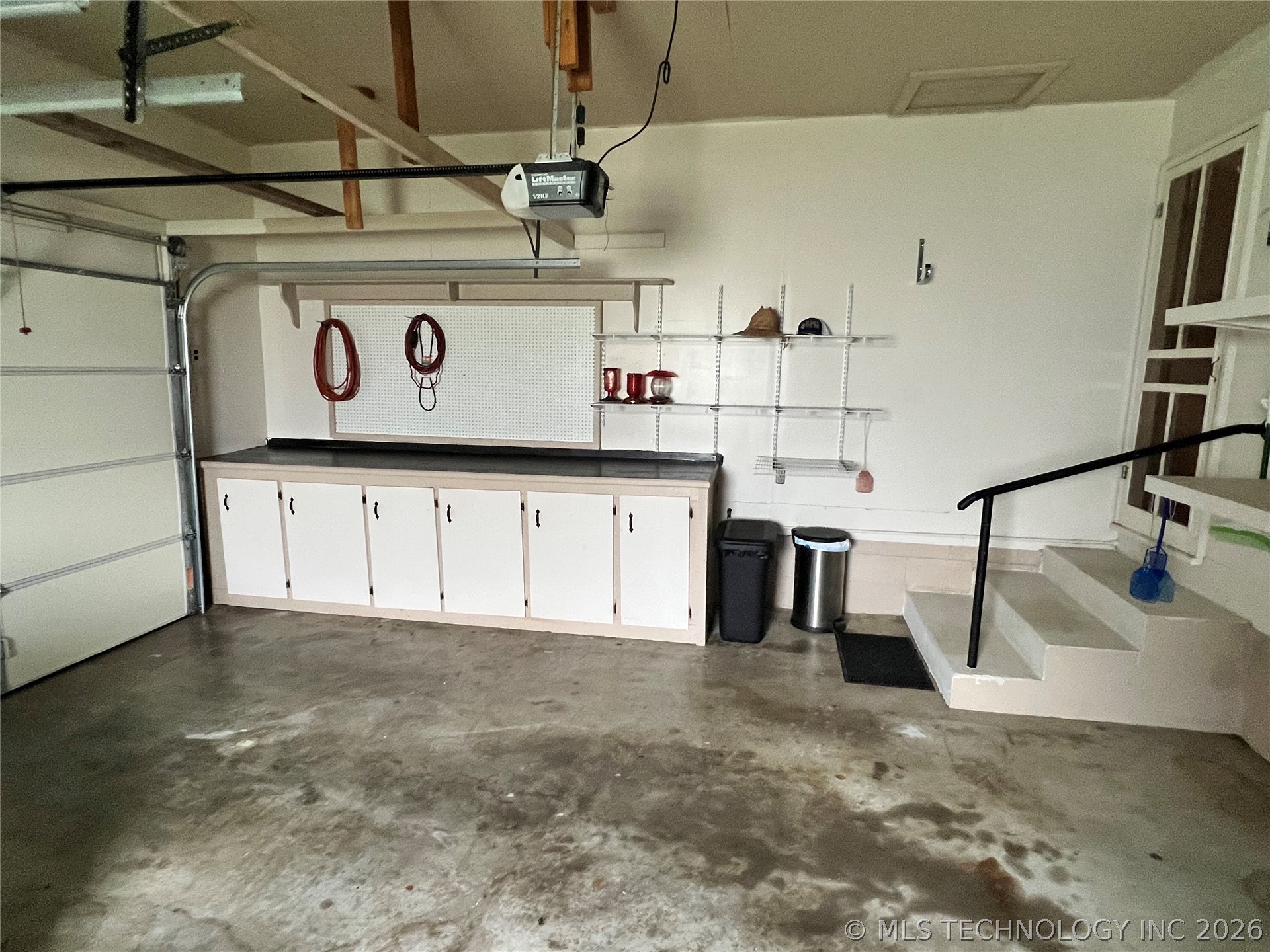 112 N Osage Street Grove OK 74344