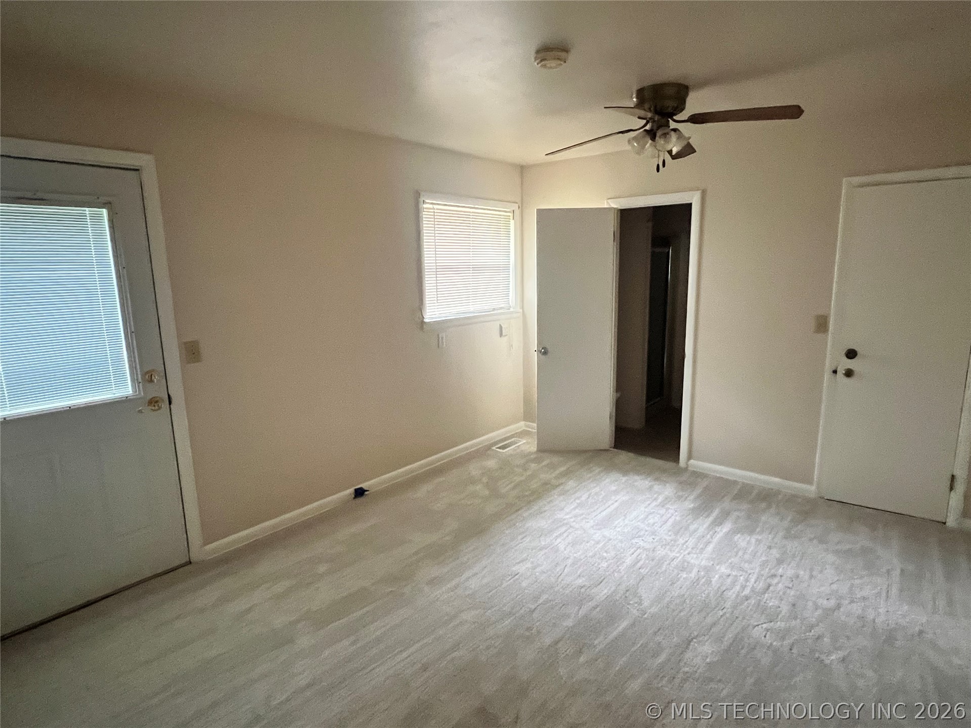 112 N Osage Street Grove OK 74344