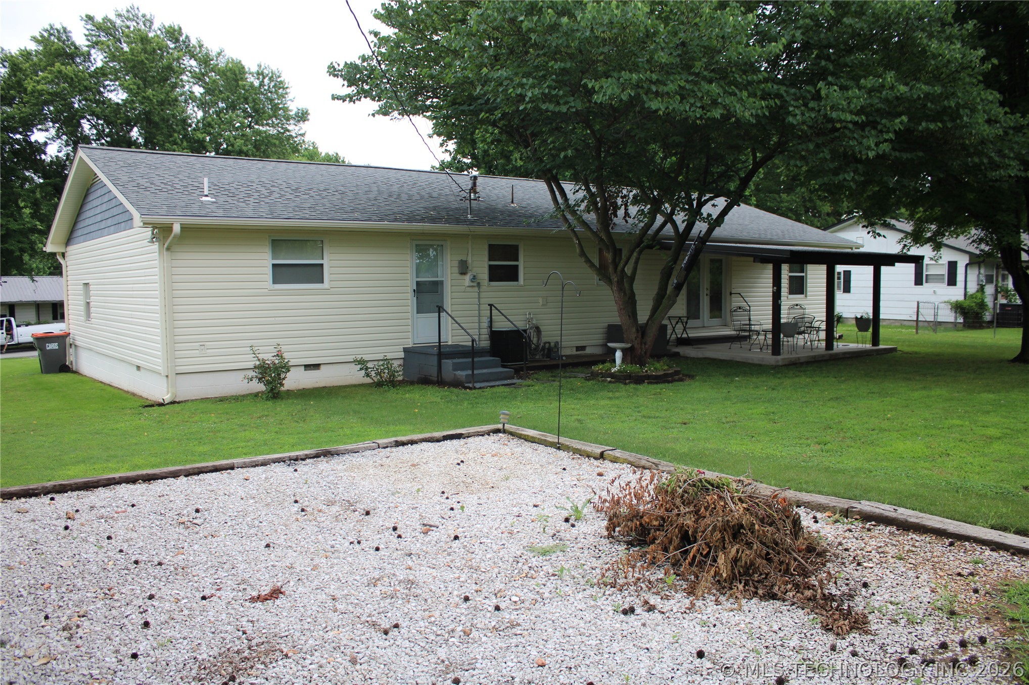 112 N Osage Street Grove OK 74344