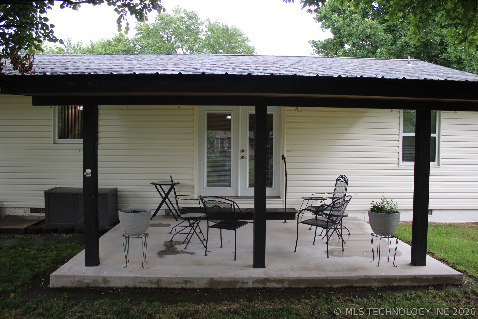 112 N Osage Street Grove OK 74344