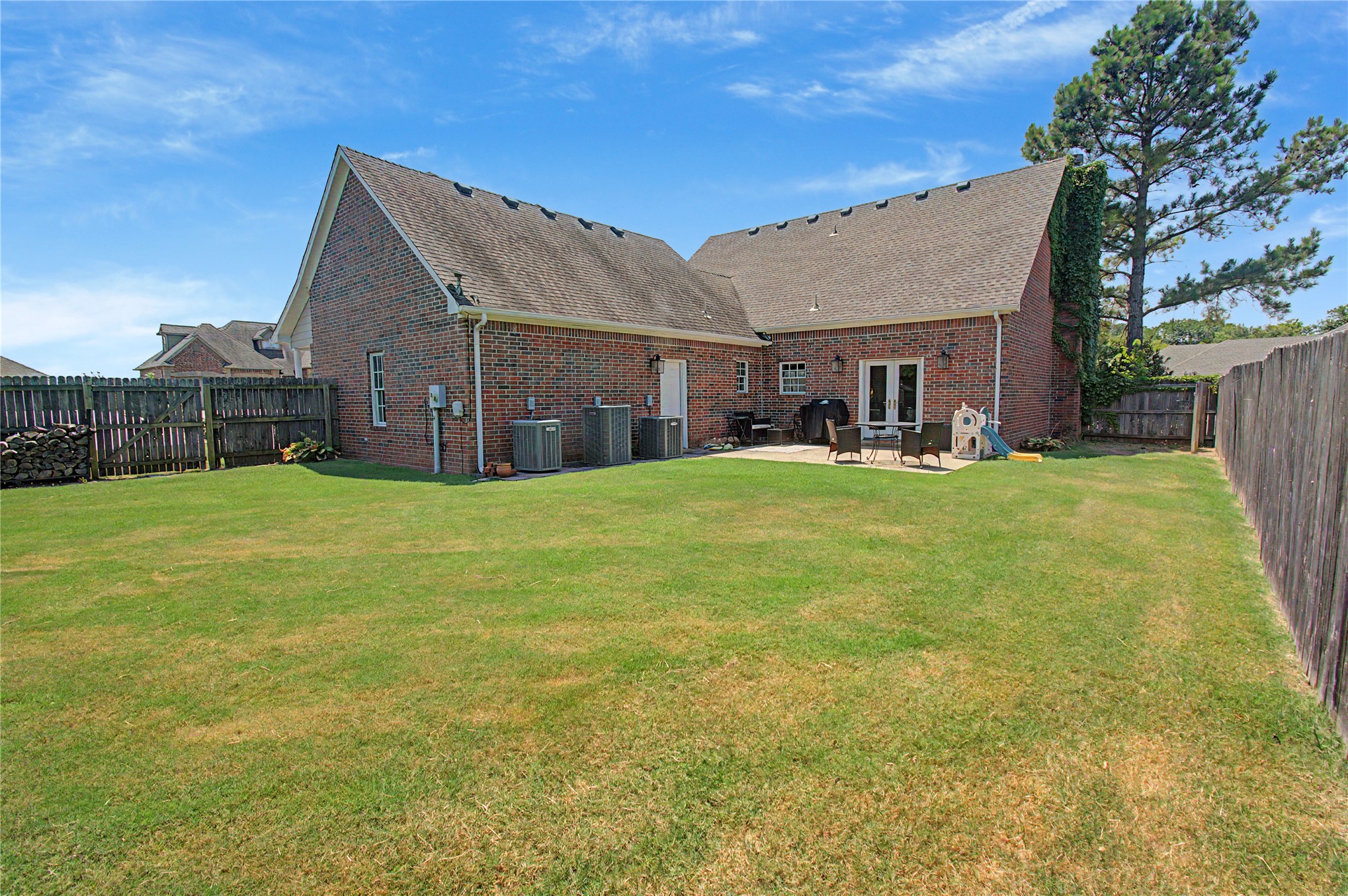 110 Cambridge Fort Gibson OK 74434