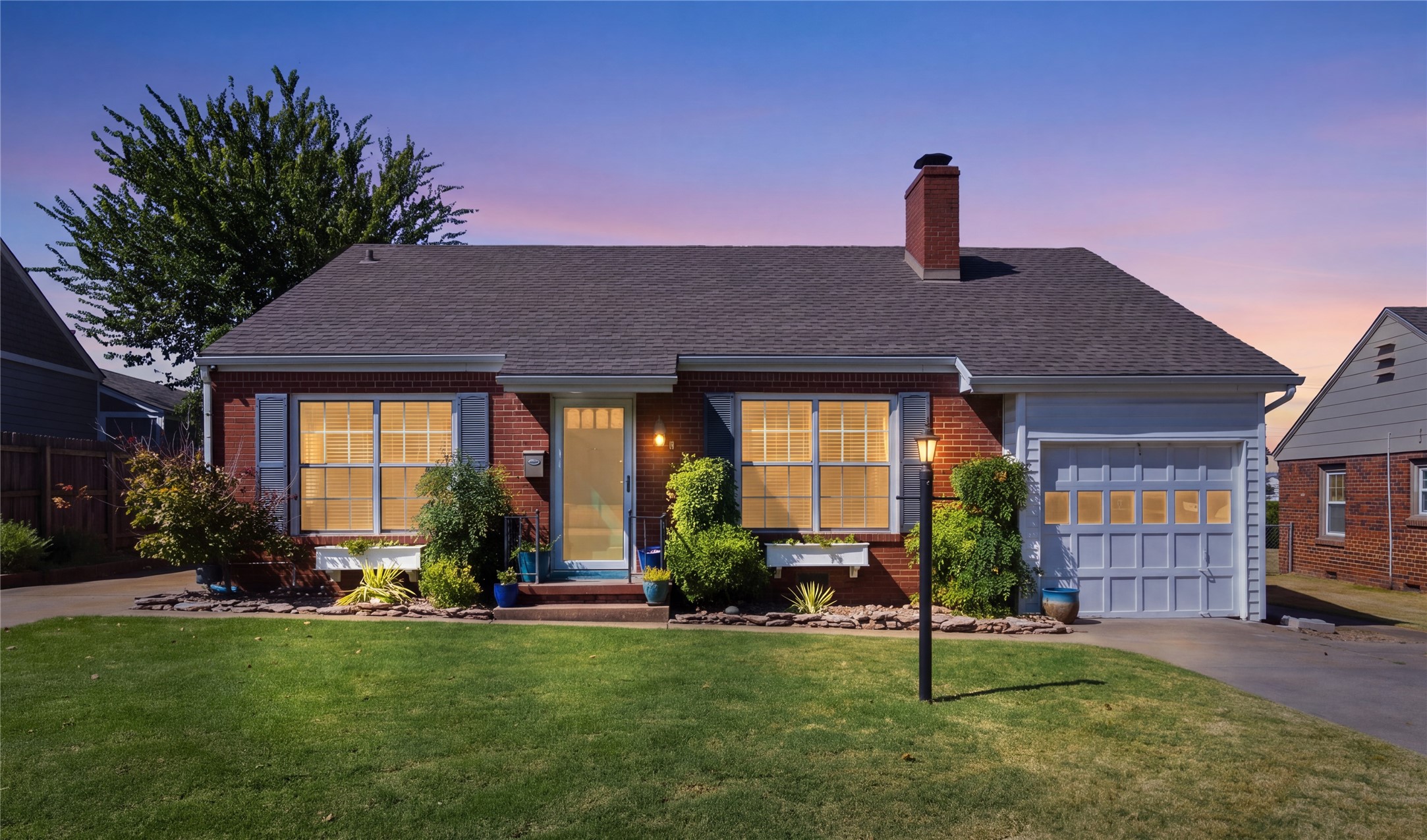 1722 S Columbia Place Tulsa OK 74104