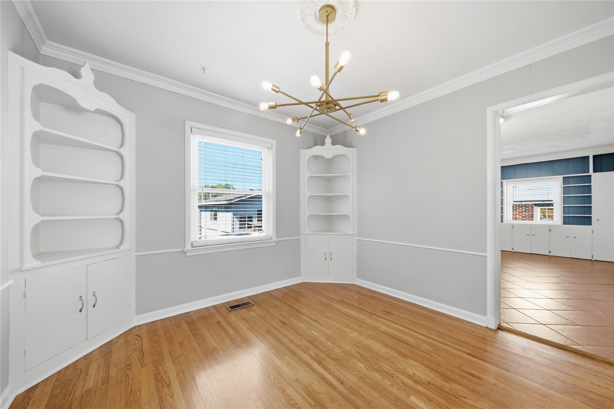 1722 S Columbia Place Tulsa OK 74104
