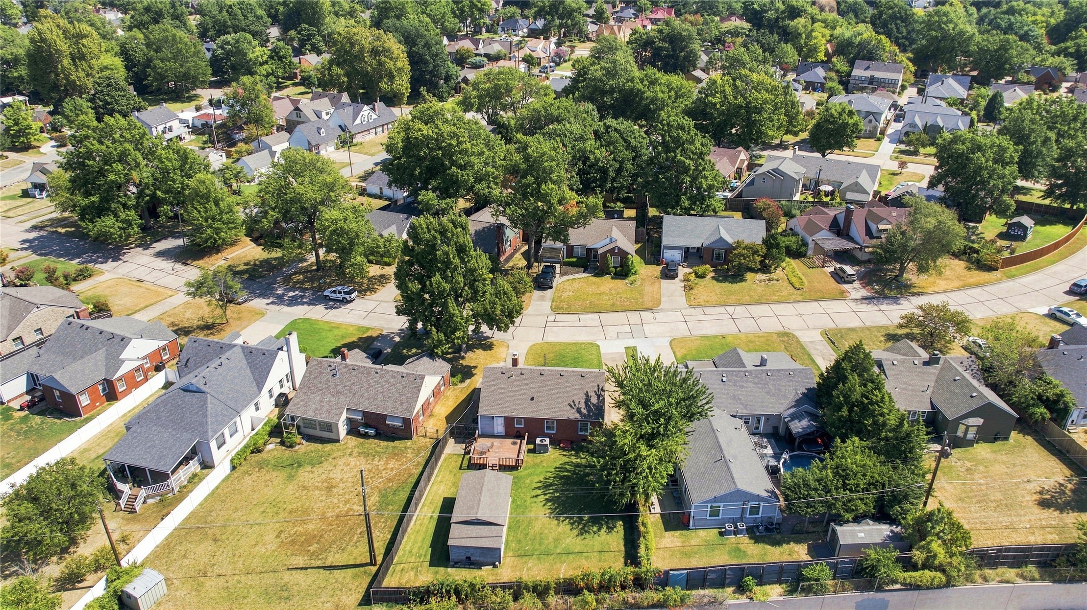 1722 S Columbia Place Tulsa OK 74104