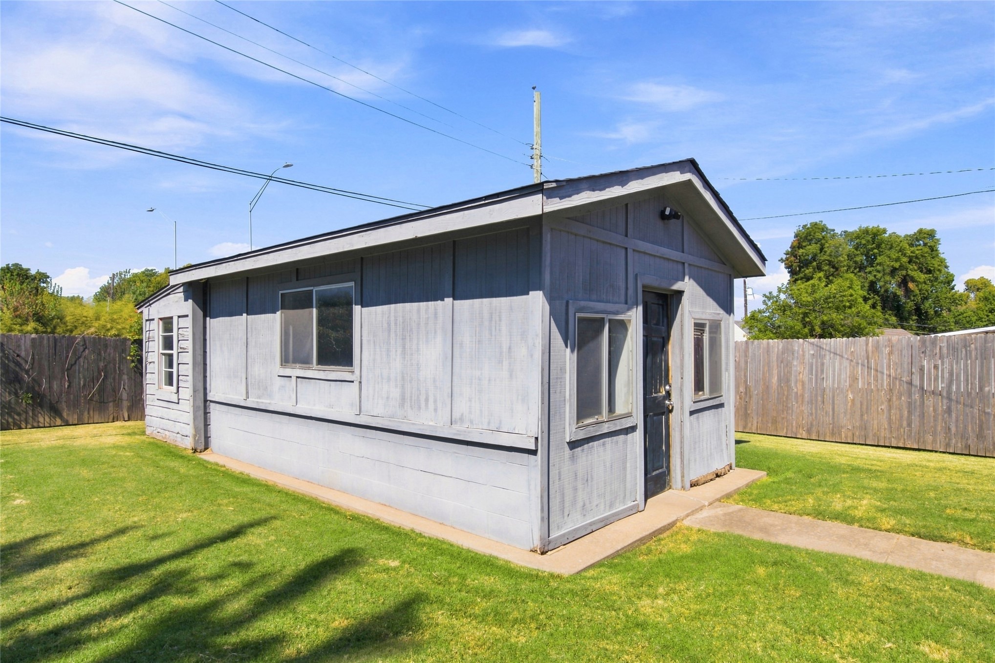 1722 S Columbia Place Tulsa OK 74104
