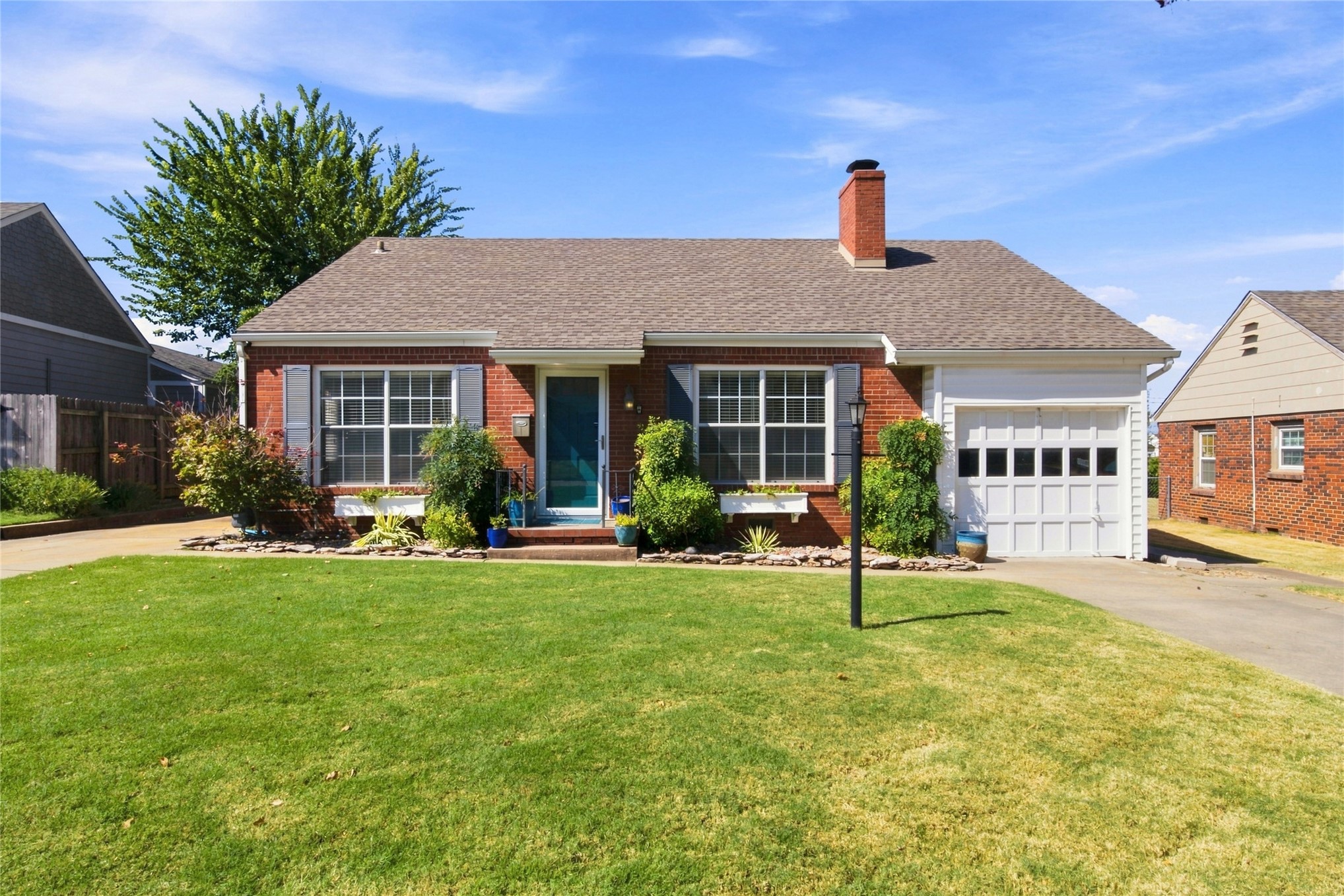 1722 S Columbia Place Tulsa OK 74104