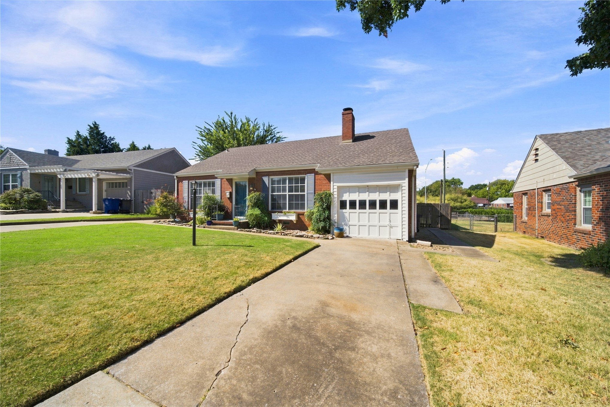 1722 S Columbia Place Tulsa OK 74104