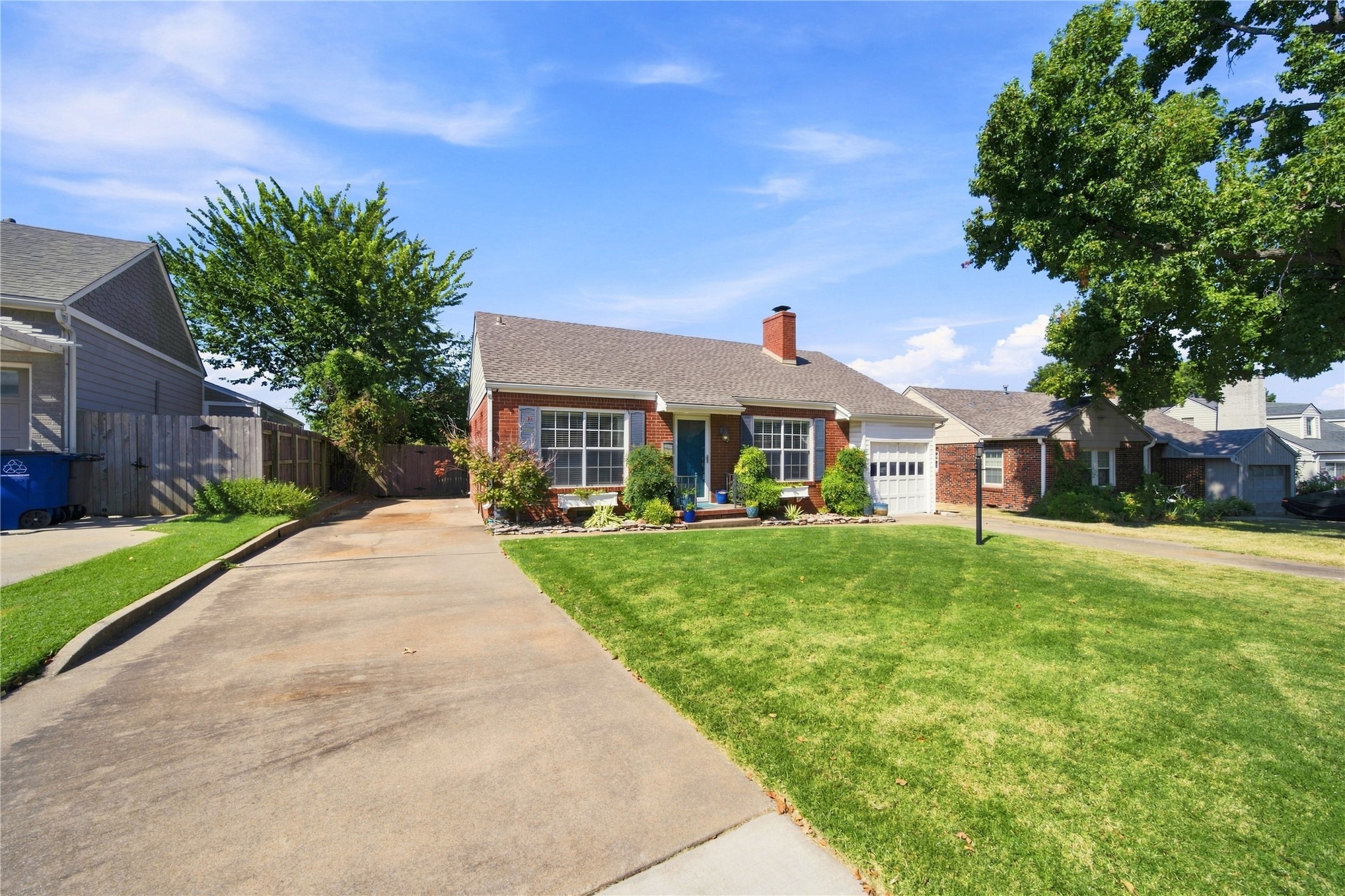1722 S Columbia Place Tulsa OK 74104
