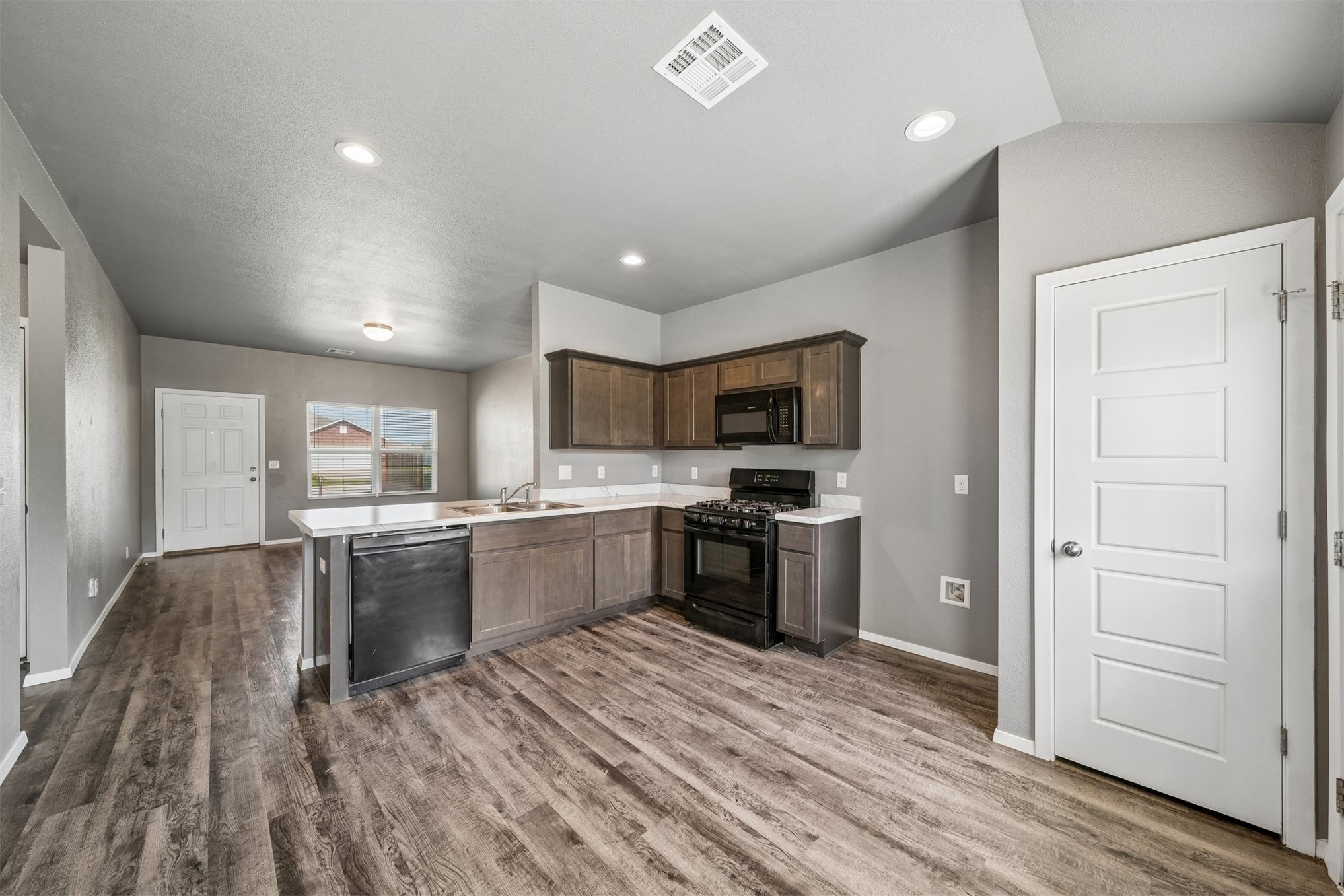 14314 N 73 Eastavenue Collinsville OK 74021