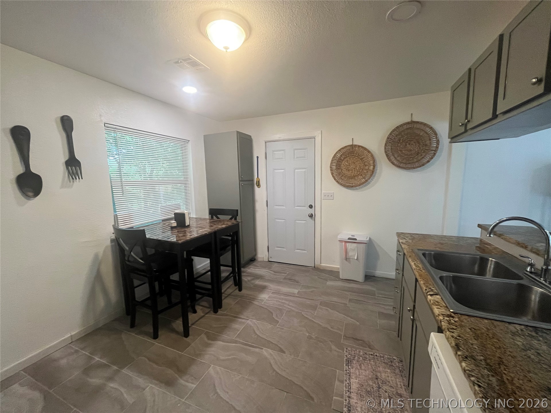 2014 N Delaware Place Tulsa OK 74110