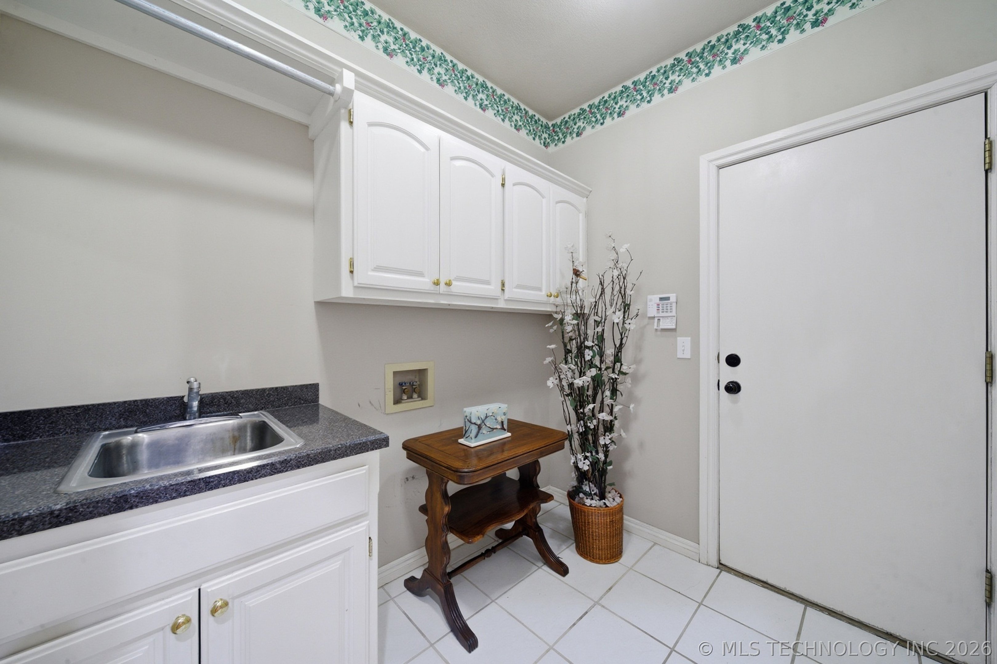 9021 S Maplewood Avenue Tulsa OK 74137
