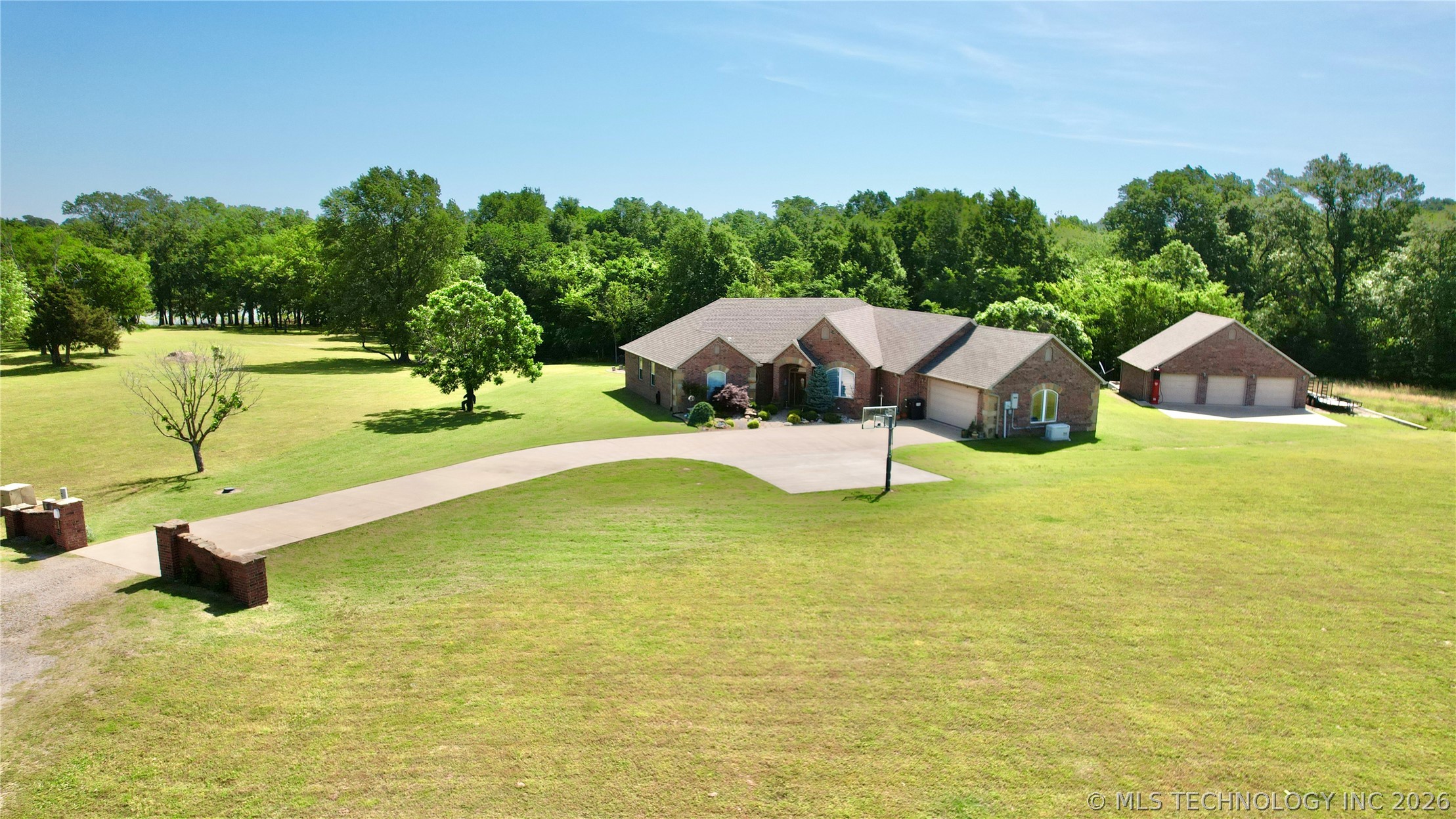 418970 E 1152 Road Checotah OK 74426