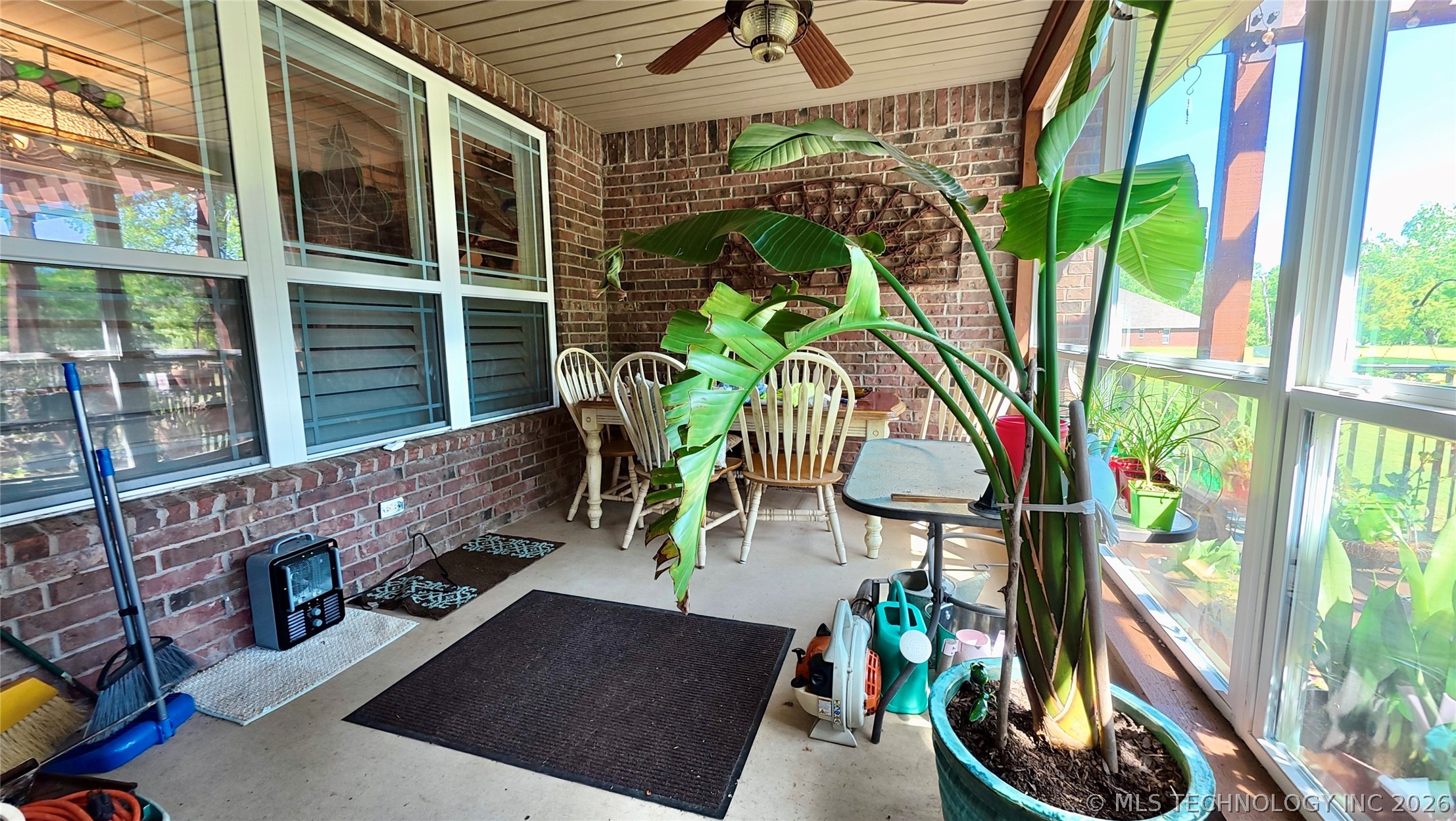 418970 E 1152 Road Checotah OK 74426