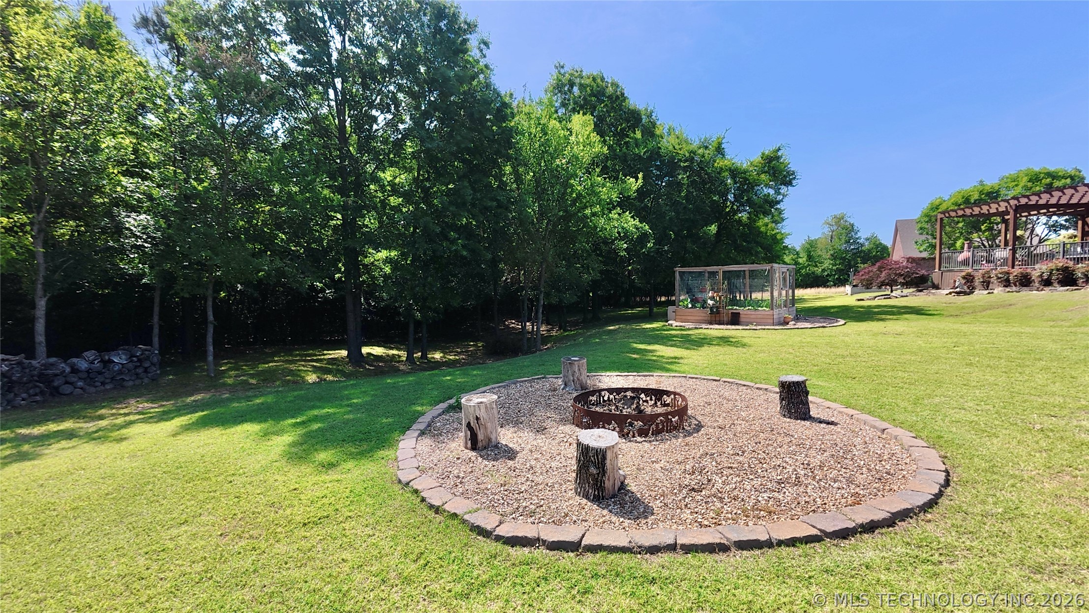 418970 E 1152 Road Checotah OK 74426