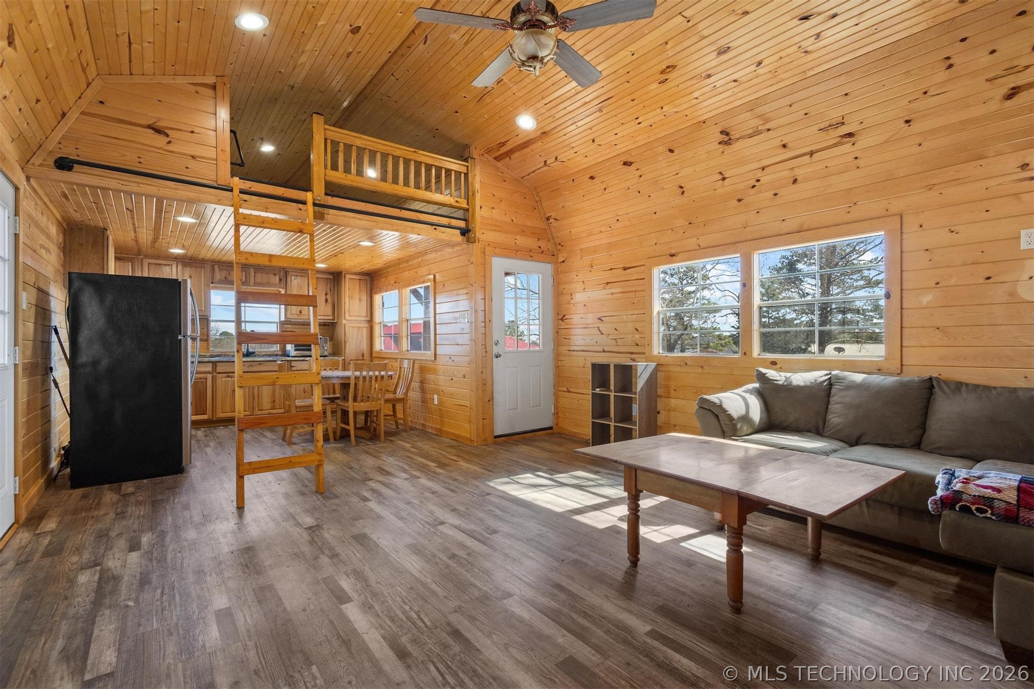 1308 Church Road Silo OK 74701
