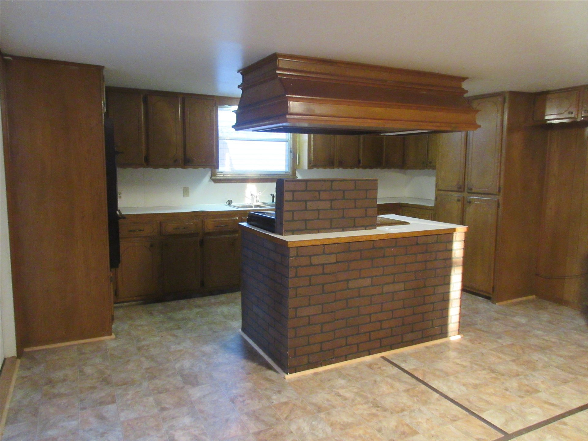 710 N K Street Quinton OK 74561
