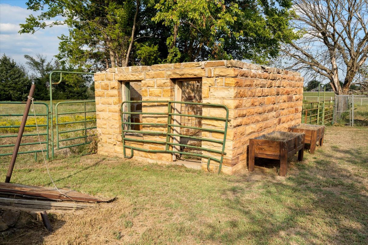 135 Washington Boulevard Pawhuska OK 74056