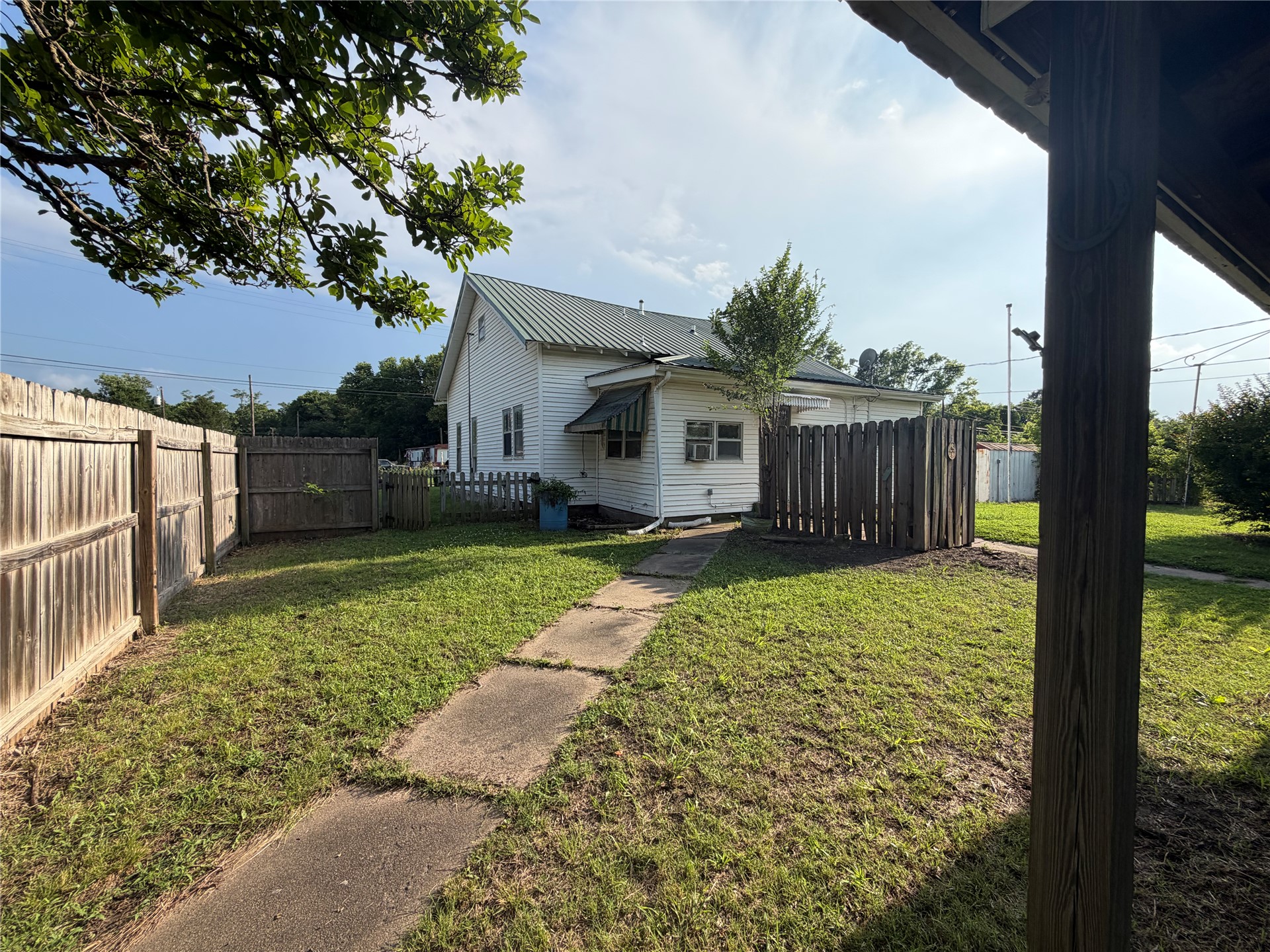 233 E 3rd Street E Pawhuska OK 74056