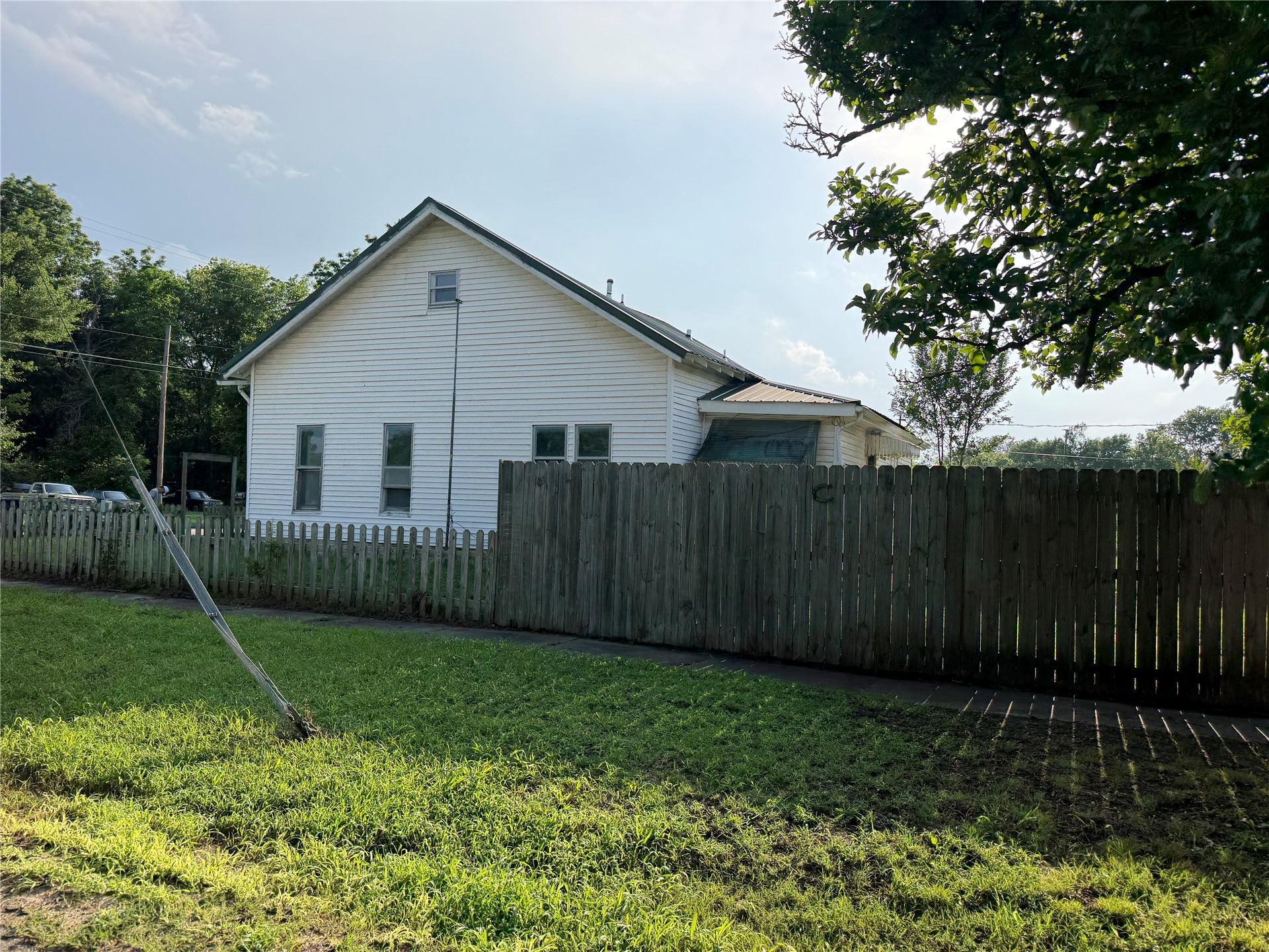 233 E 3rd Street E Pawhuska OK 74056