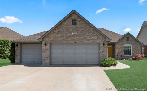 26595 Columbia Crest Drive Claremore OK 74019