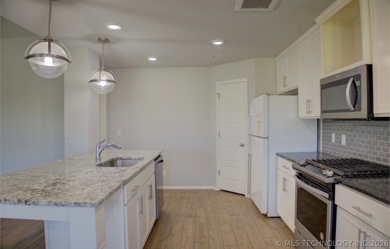 7012 S Elder Avenue Broken Arrow OK 74011