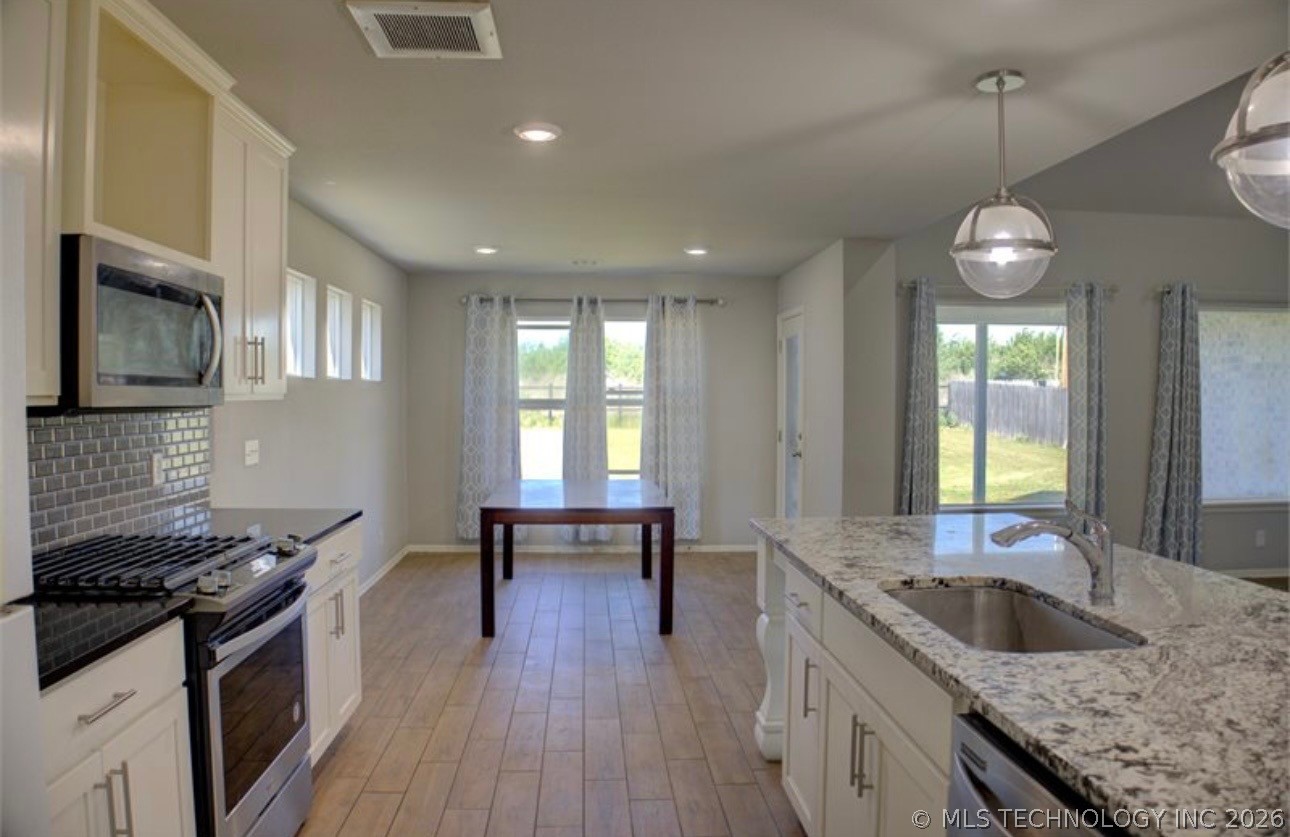 7012 S Elder Avenue Broken Arrow OK 74011