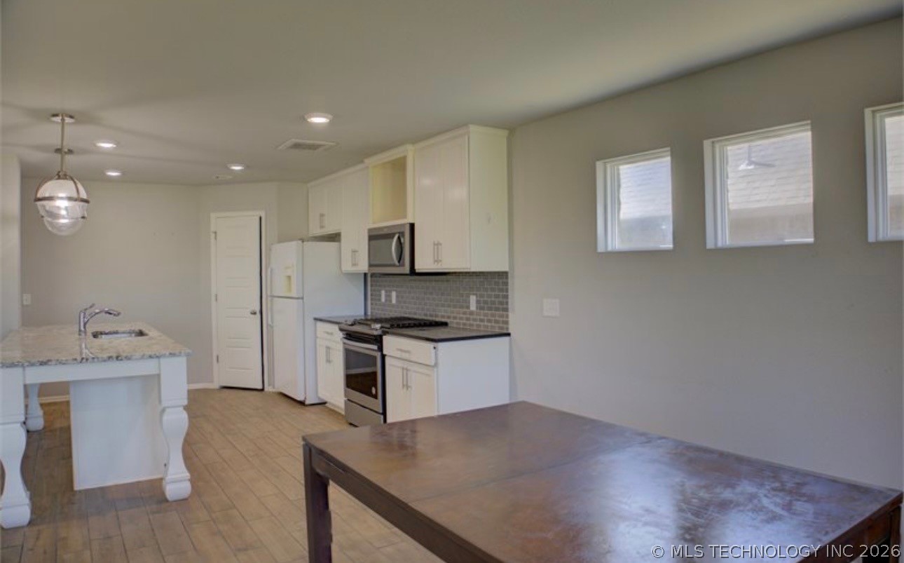 7012 S Elder Avenue Broken Arrow OK 74011