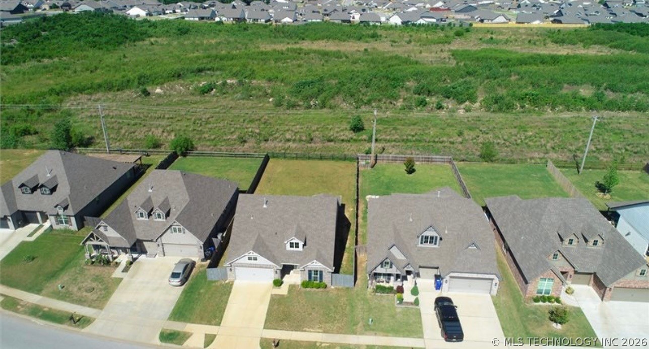 7012 S Elder Avenue Broken Arrow OK 74011