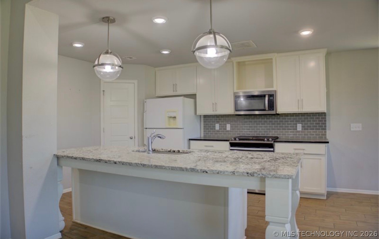 7012 S Elder Avenue Broken Arrow OK 74011