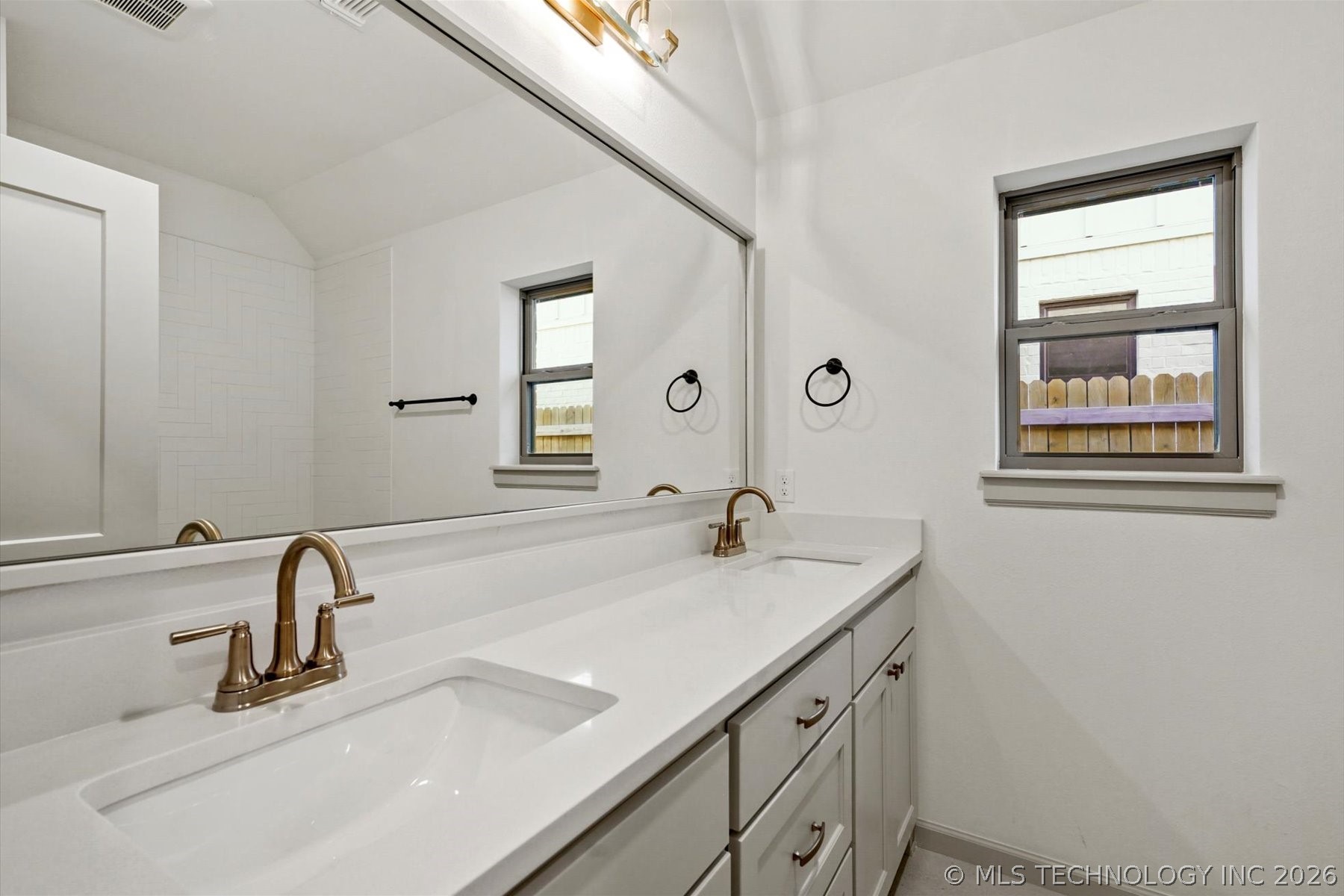 7109 E Queens Street Broken Arrow OK 74014