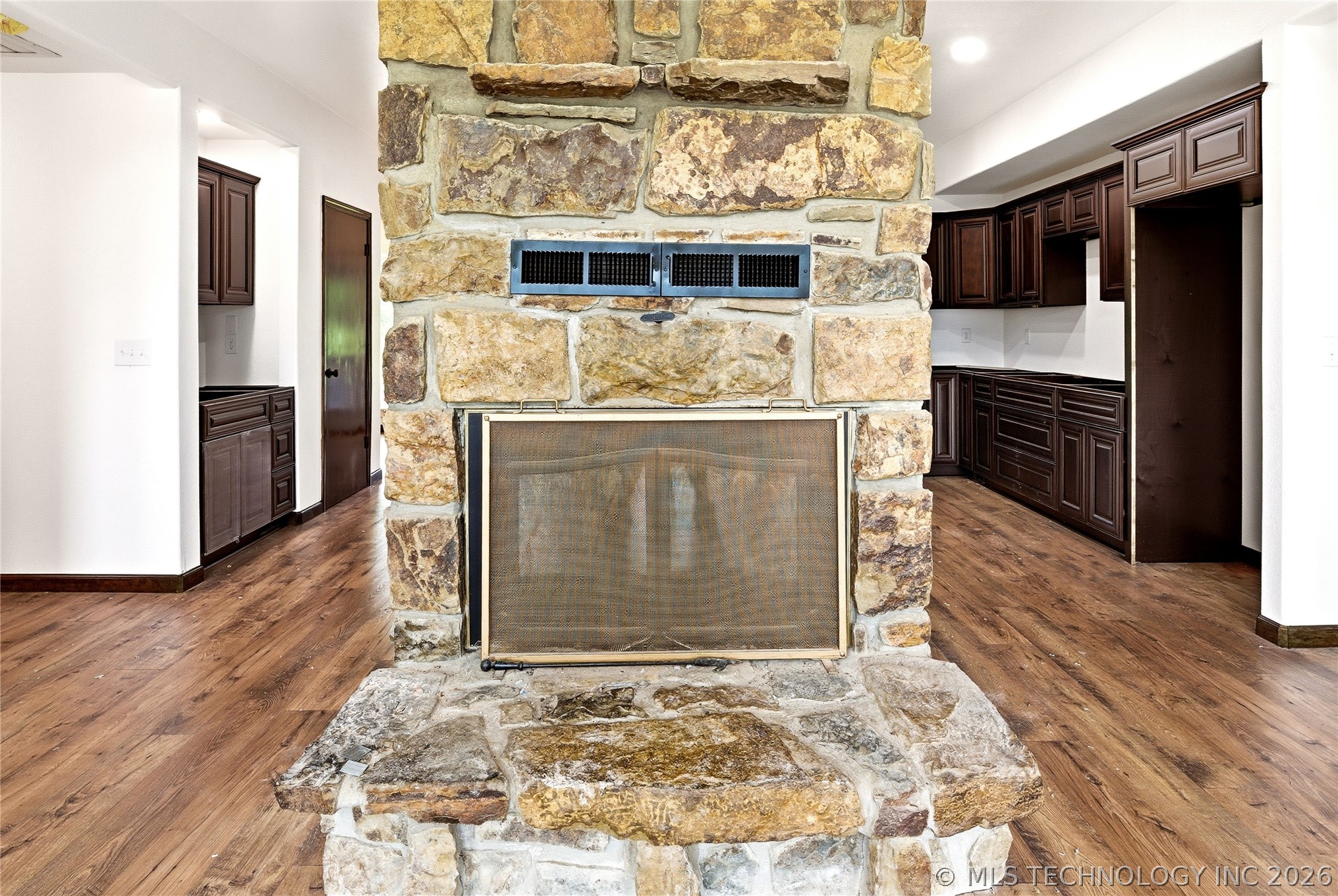 18184 W Levi Mountain Road Park Hill OK 74451