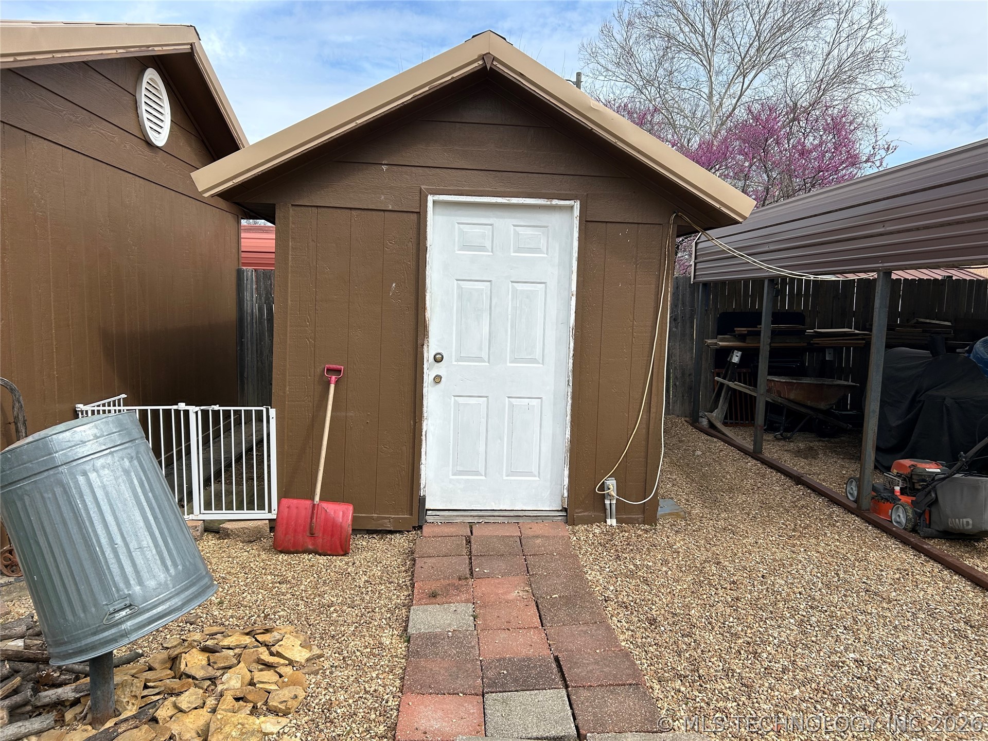 2408 Sarah Lane Muskogee OK 74403