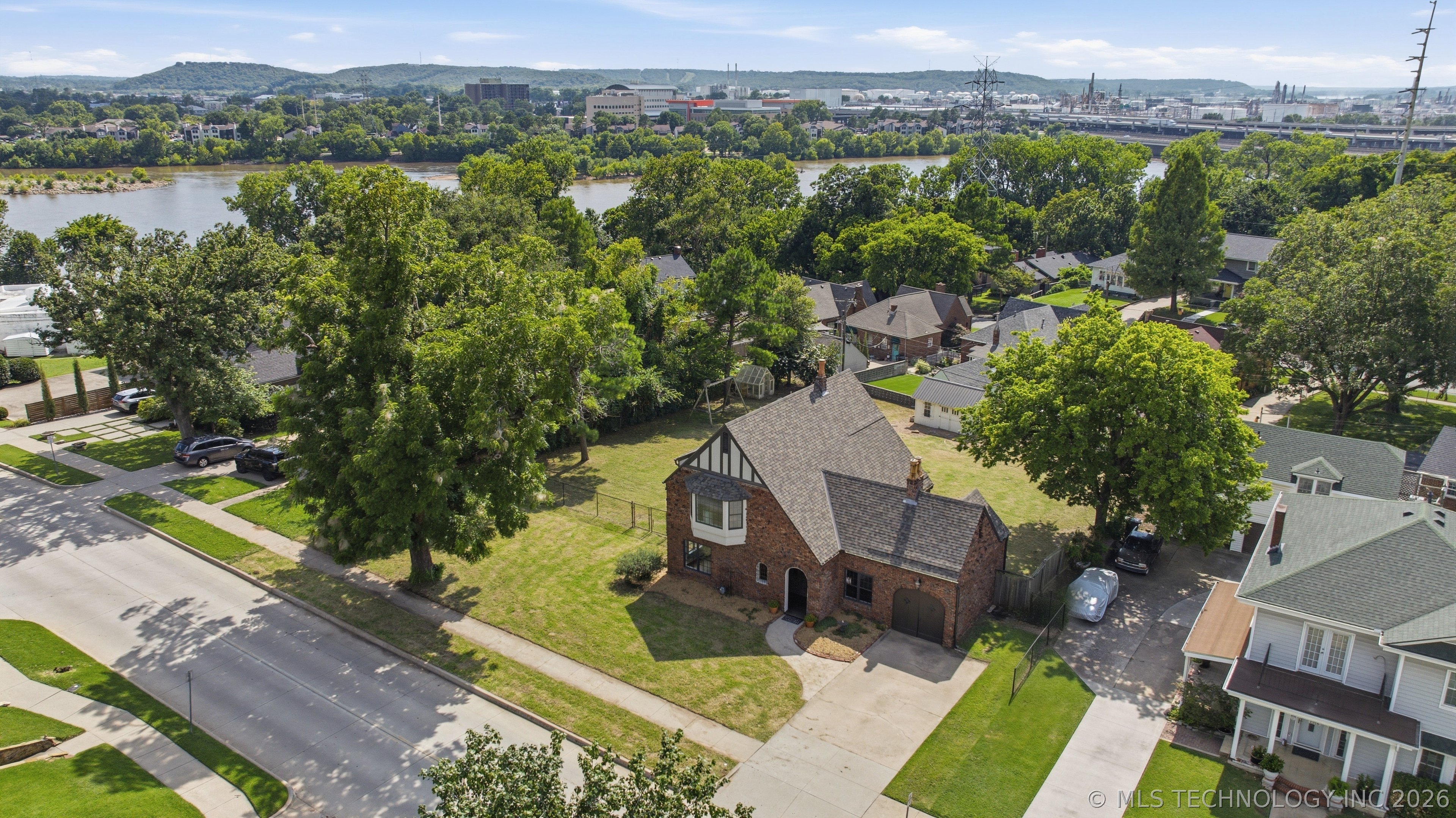 1322 S Houston Avenue Tulsa OK 74127