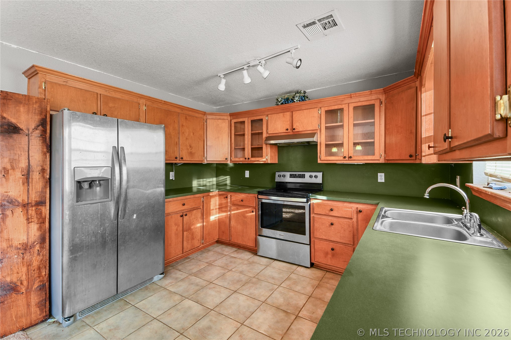 918 N Elm Street Stratford OK 74872