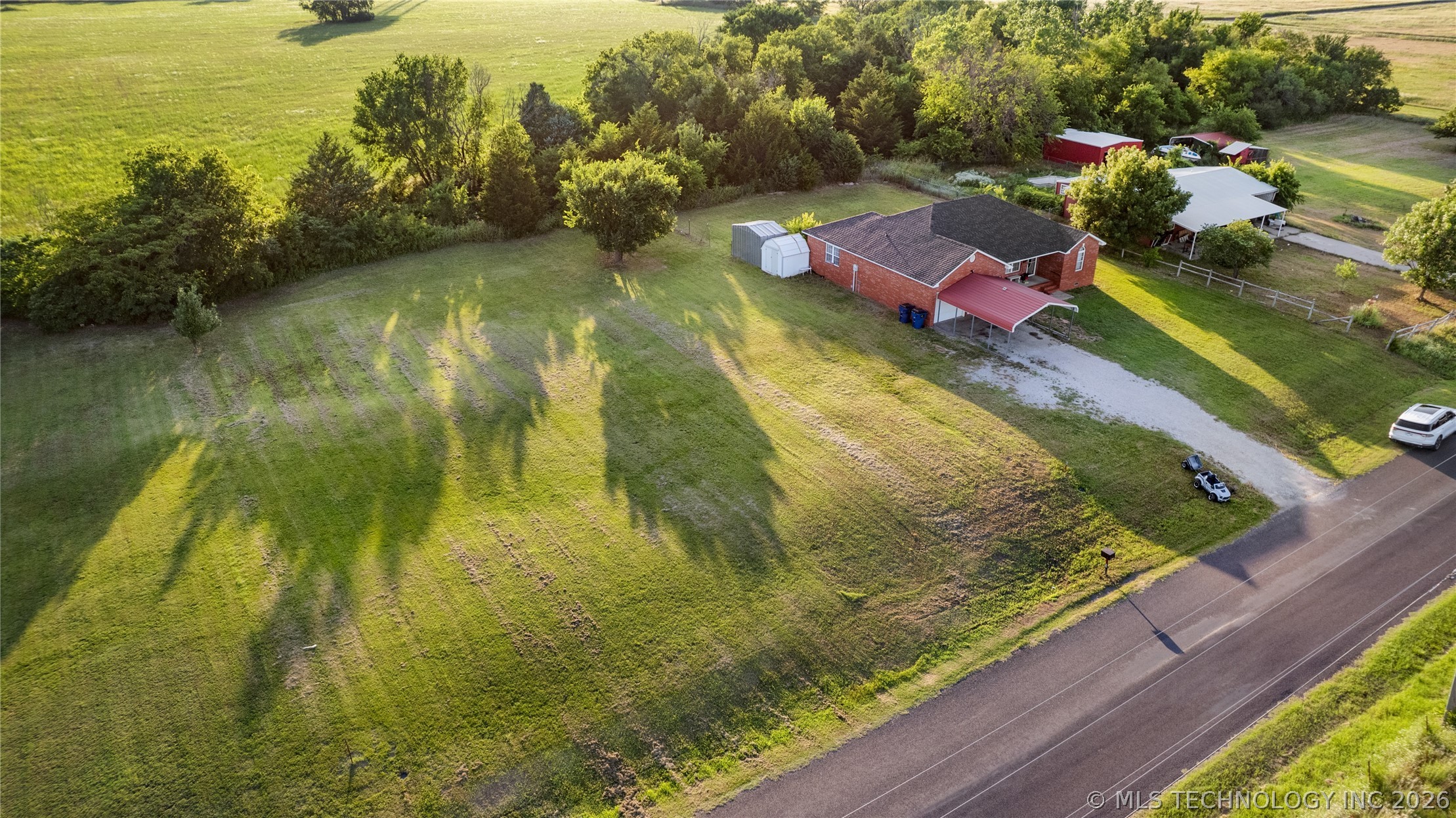 918 N Elm Street Stratford OK 74872