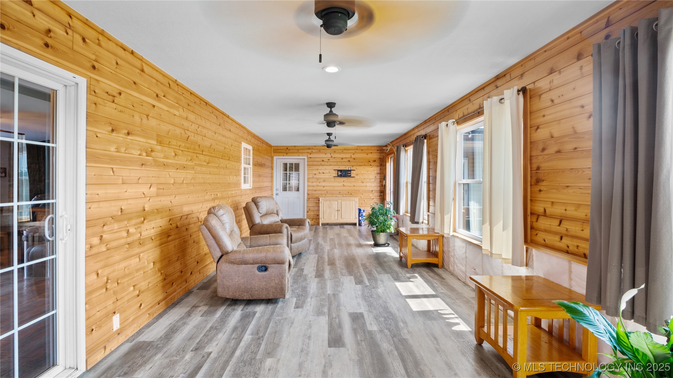 18091 N County Road 3350 Stratford OK 74872