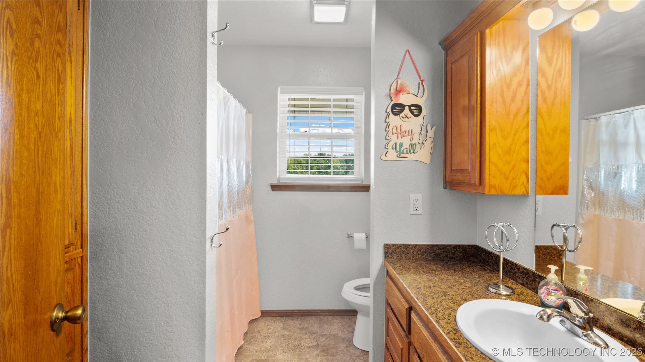 18091 N County Road 3350 Stratford OK 74872