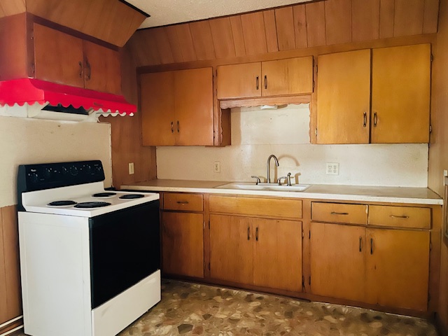 102 N Collins Street Colbert OK 74733